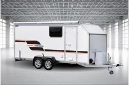 Blyss SPEEDCARAVAN 521T remorca Caravana Camping  franata 2700 kg
  in 2 axe cu sarcina utila de 1400 kg

 si dimensiuni utile de 500x200x200cm